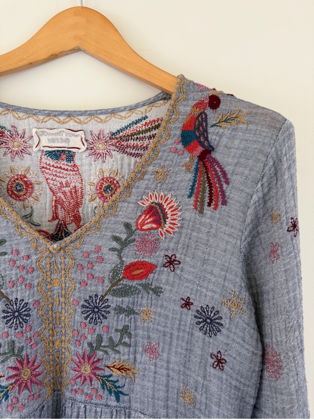 Johnny Was Light Blue Embroidered Floral & Bird Tunic - Picture 2 of 10